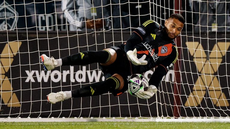 Zack Steffen's seven saves, penalty heroics help Colorado Rapids knock out Liga MX heavyweight Leon in Leagues Cup