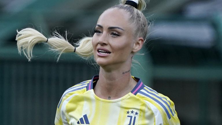 'New trend unlocked' – Alisha Lehmann laughs as she shows off the Italian she has learned alongside Juventus team-mate Cristiana Girelli