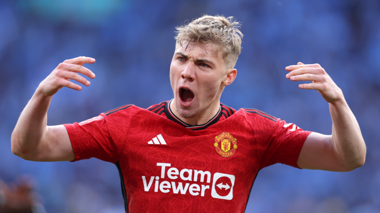 VIDEO: Man Utd star Rasmus Hojlund undergoes acne treatment worth over £1,000 after explaining how the condition 'blew up' on his face