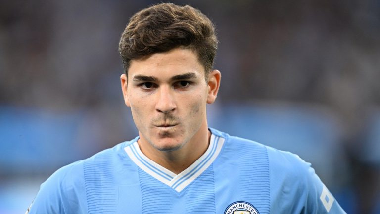 Julian Alvarez set for showdown talks with Man City amid PSG and Atletico Madrid transfer interest