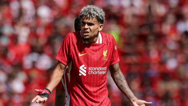 Liverpool boss Arne Slot sends out strong message on Luis Diaz's future amid Barcelona & Man City transfer talk