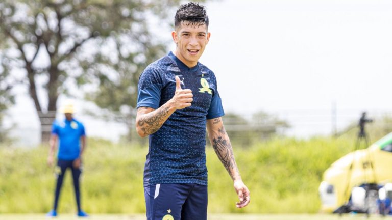 Mamelodi Sundowns playmaker Esquivel joins Argentina's Talleres