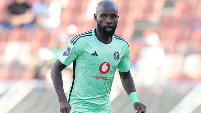 ''Relebohile Mofokeng & Patrick Maswanganyi shine, but I don't get credit' – Orlando Pirates midfielder Makhehlene Makhaula adamant 'One day fans will recognise it'