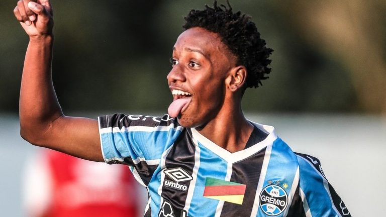 Chelsea land ANOTHER Brazilian starlet! Gabriel Mec follows Estevao Willian in signing pre-agreement as Blues strike £20.5m deal with Gremio