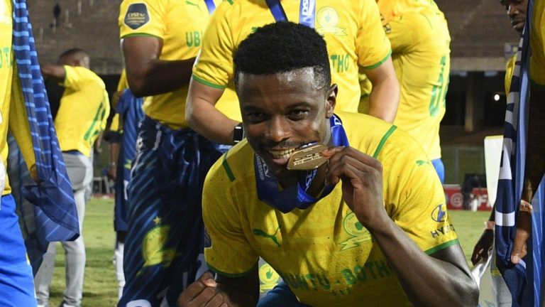 Confirmed: Mamelodi Sundowns lock in contract extension for in-demand Bafana Bafana star and club captain