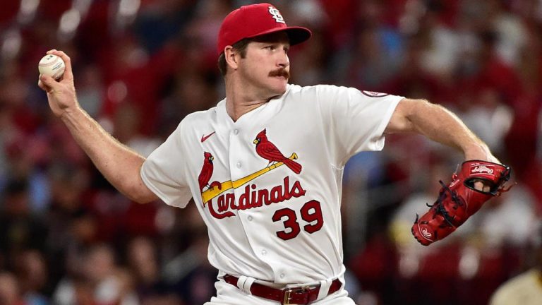 Cardinals vs Cubs: Sunday Night Baseball Predictions, Odds & Best Bets (8/4)