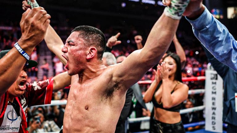 Vergil Ortiz beats Serhii Bohachuk in Las Vegas